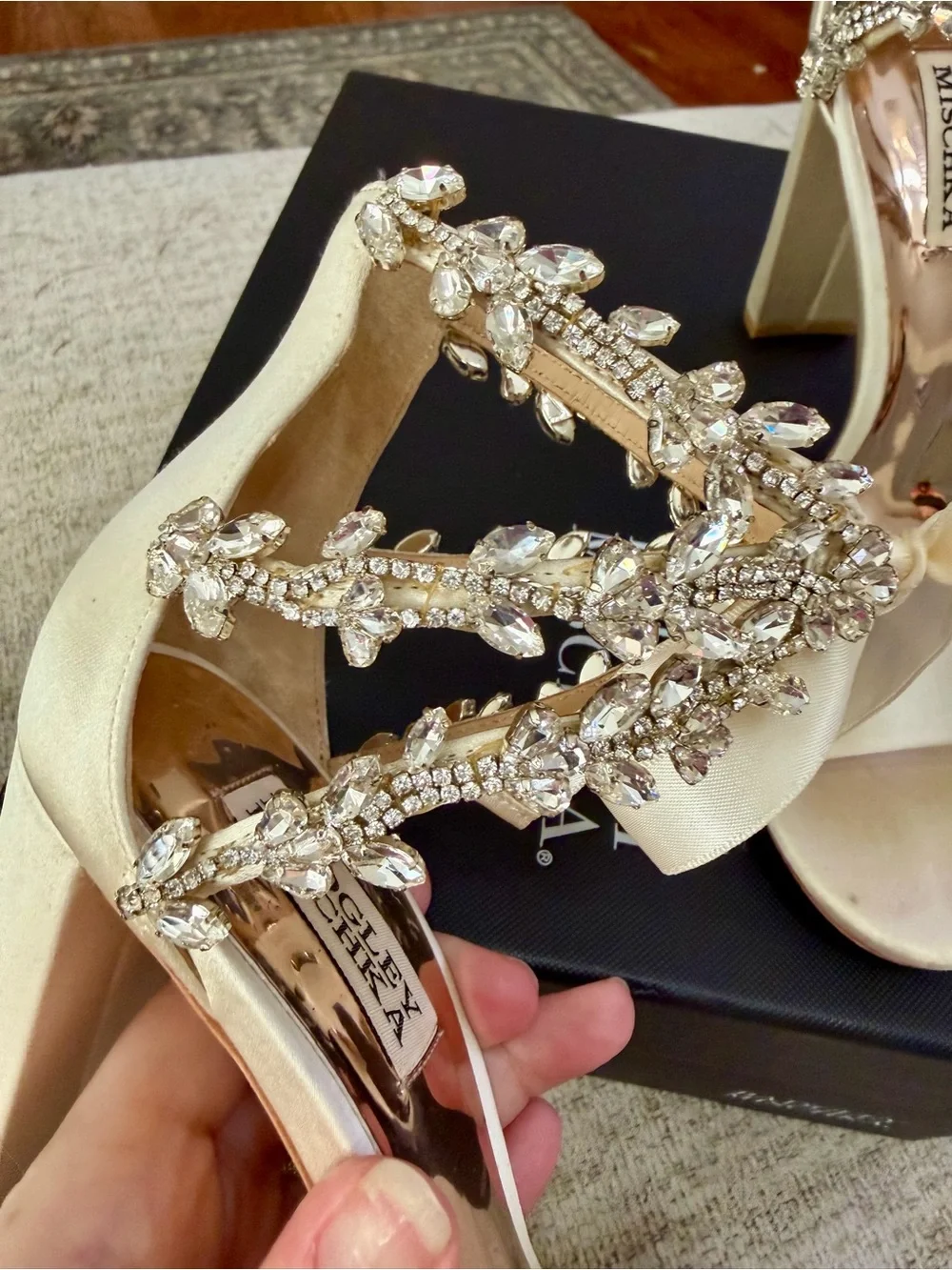 Badgley Mischka Ivory Satin Rhinestone Leaf Ribbon Ankle Tie Block Heels 7